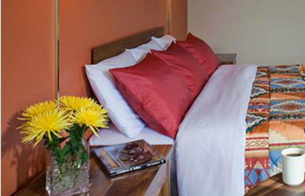 Branding Iron Motel Chama Zimmer foto