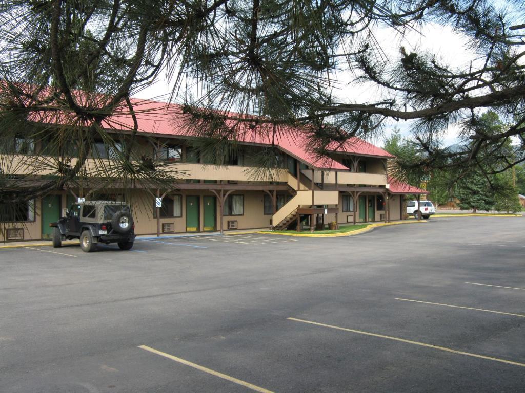 Branding Iron Motel Chama Exterior foto